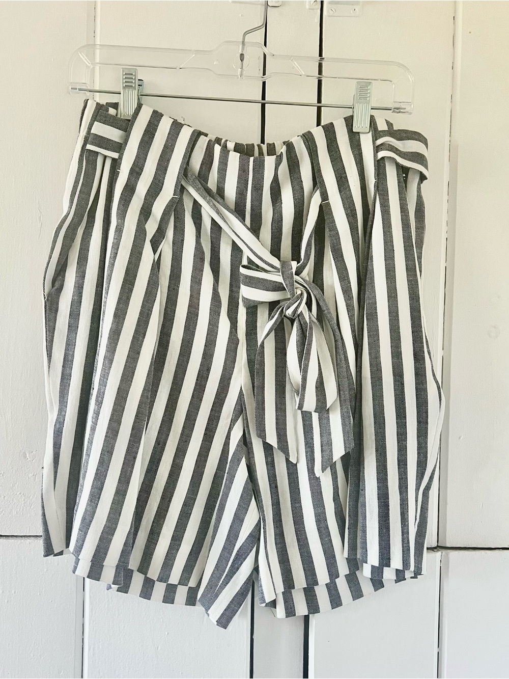 St. John Navy & White Striped High-Waist Tie-Front Shorts